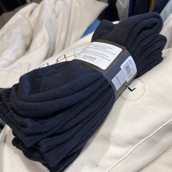 Vans Socks 3 pairs set CREW VANS.
"OFF THE WALL" Black/White
NWT - Picture 8 of 16